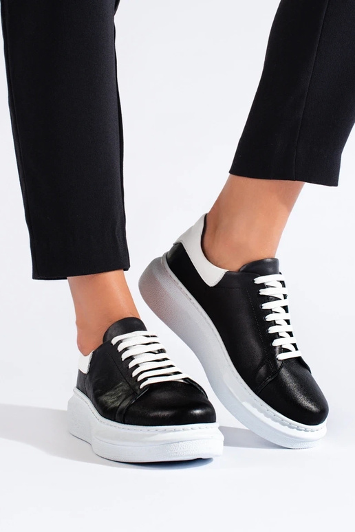 juodos spalvos  sportiniai batai... juodos spalvos  sportiniai batai...