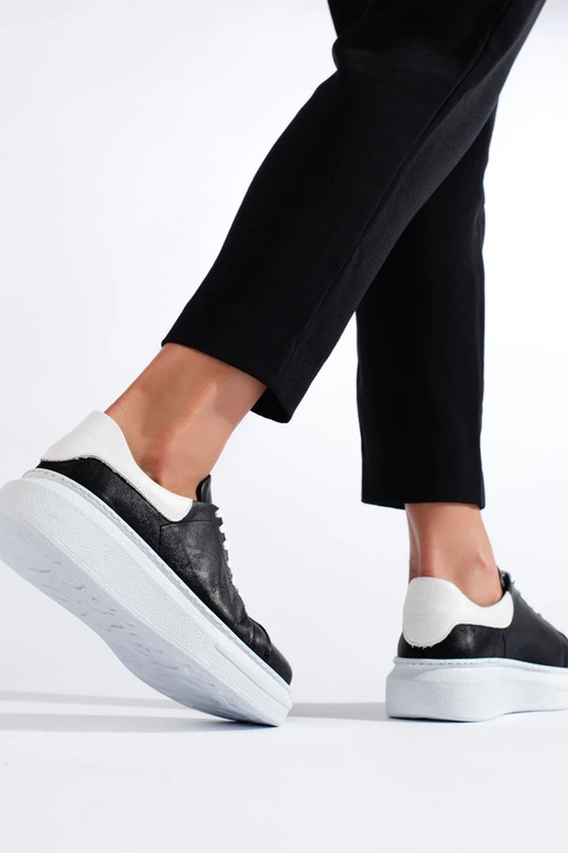 juodos spalvos  sportiniai batai... juodos spalvos  sportiniai batai...