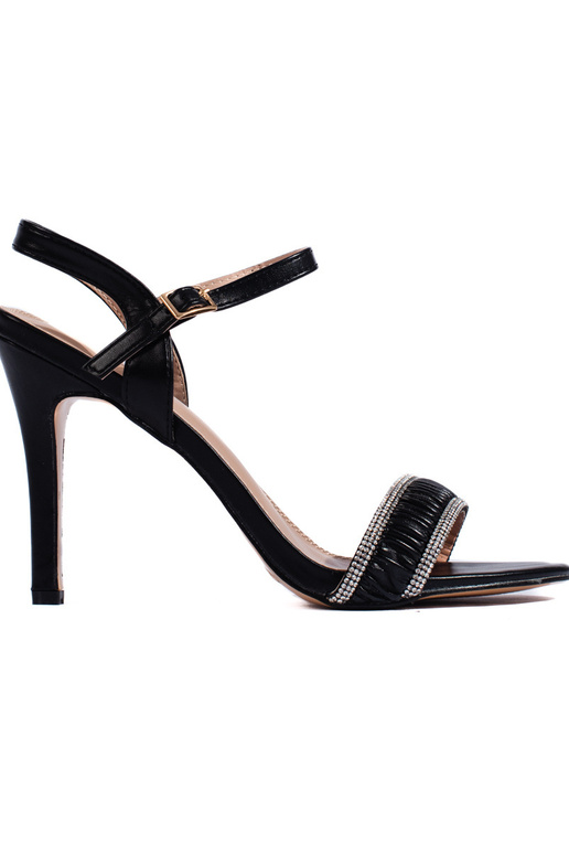 juodos spalvos  sandalai  plonu kulniuku juodos spalvos  sandalai  plonu kulniuku