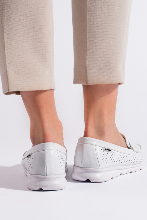 baltos spalvos  moteriški mokasinai