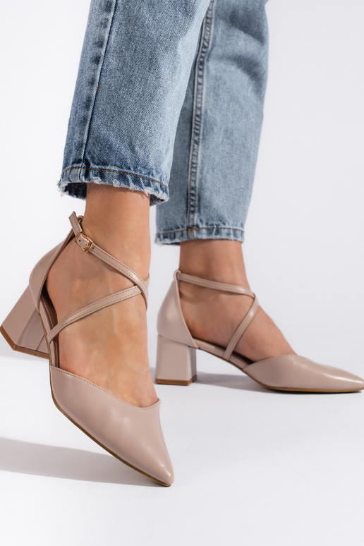 smėlio spalvos sandalai smėlio spalvos sandalai