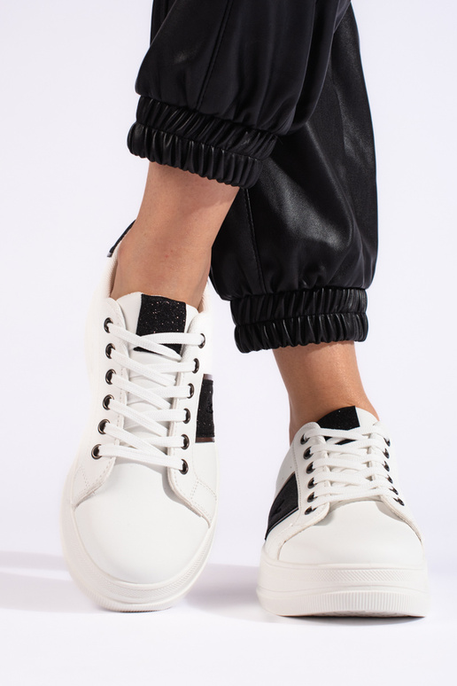 baltos spalvos Sneakers modelio batai baltos spalvos Sneakers modelio batai