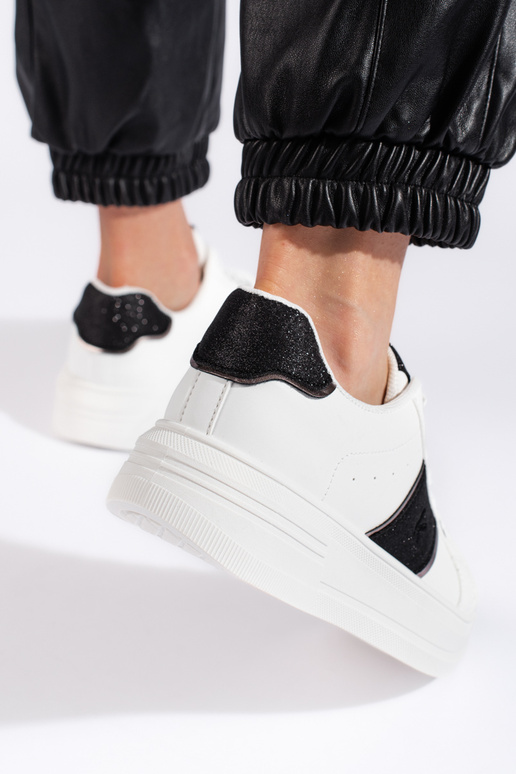 baltos spalvos Sneakers modelio batai baltos spalvos Sneakers modelio batai