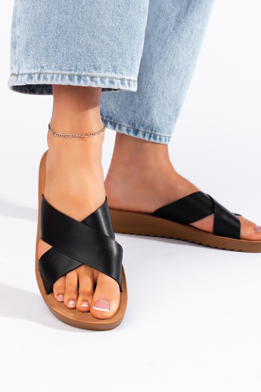 juodos spalvos  Šlepetės  su platforma