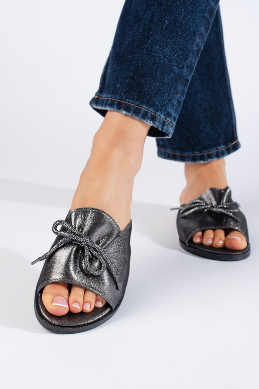 sidabro spalvos  Šlepetės