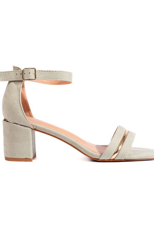 žalios spalvos  iš zomšos sandalai... žalios spalvos  iš zomšos sandalai...