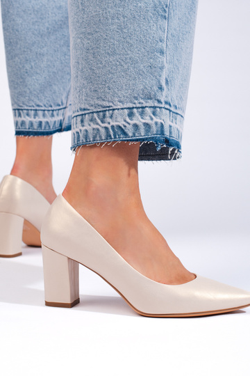 smėlio spalvos... 2