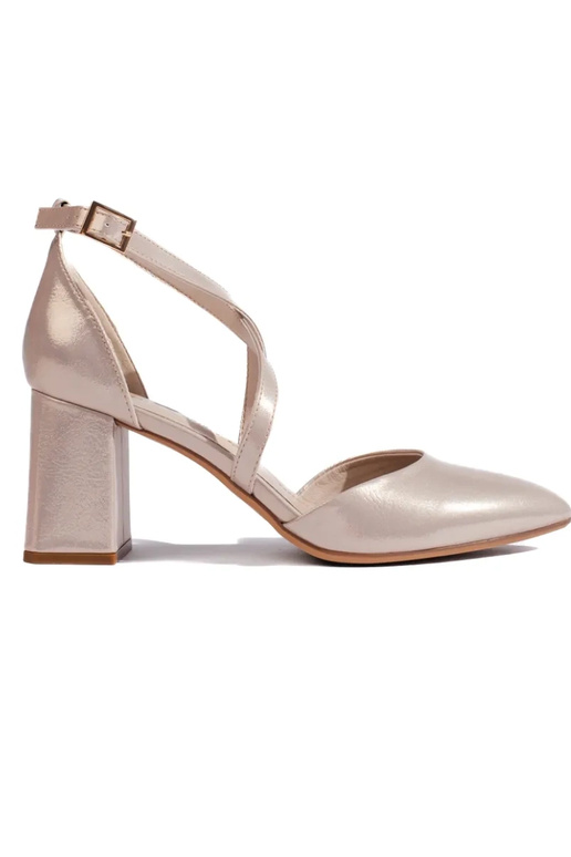 aukso spalvos aukštakulniai Sergio Leone