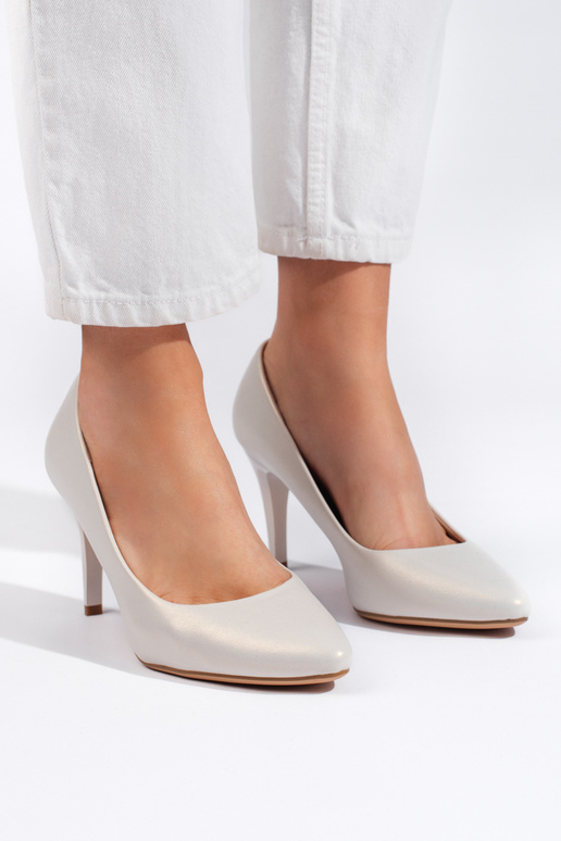 baltos spalvos aukštakulniai plonu... baltos spalvos aukštakulniai plonu...