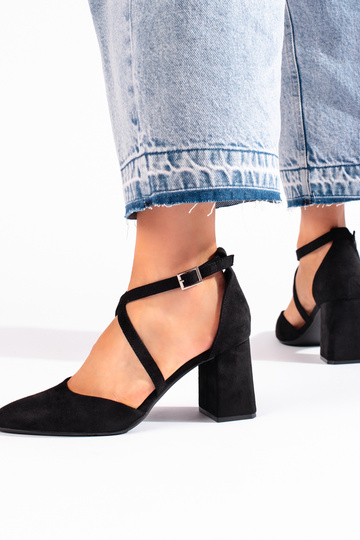 iš zomšos juodos spalvos... 2