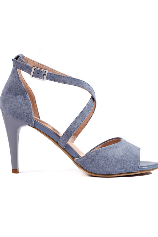 iš zomšos sandalai plonu kulniuku...