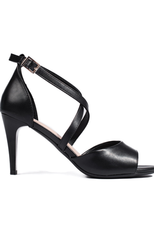 sandalai plonu kulniuku  juodos...