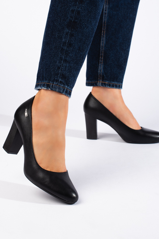 juodos spalvos aukštakulniai ant... juodos spalvos aukštakulniai ant...