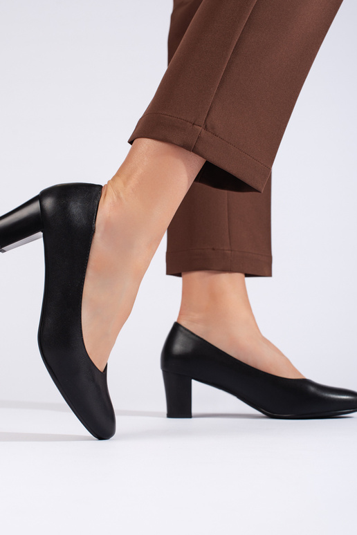 Elegantiško stiliaus juodos spalvos...