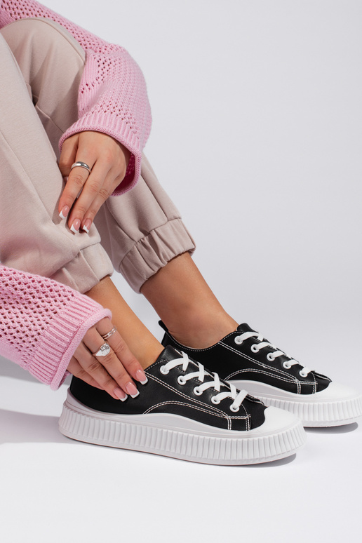 Juodos spalvos klasikinio modelio... Juodos spalvos klasikinio modelio...