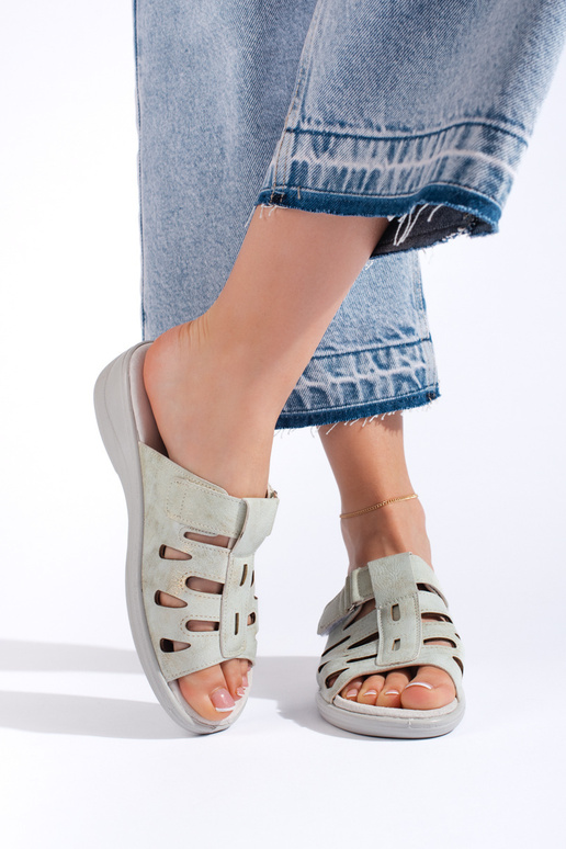 Šlepetės  pilkos spalvos