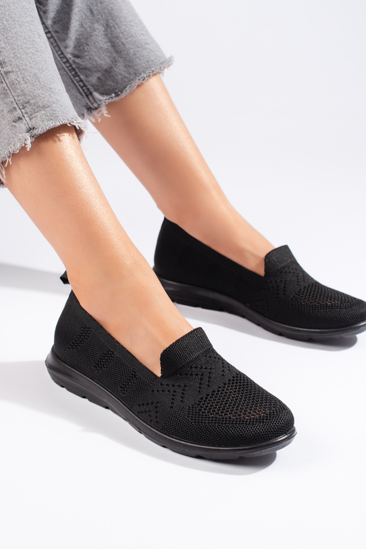 juodos spalvos  slip on