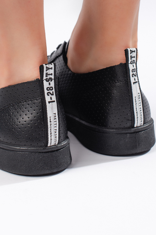 juodos spalvos   batai