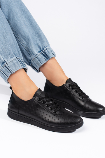 juodos spalvos su... 2