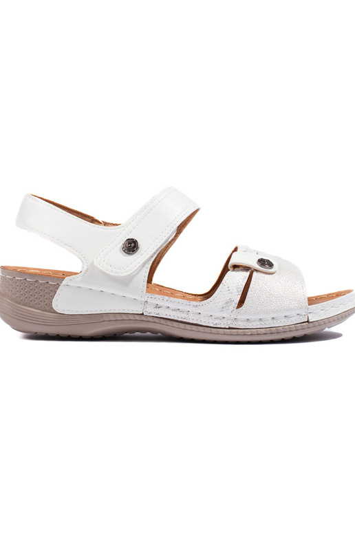 baltos spalvos sandalai