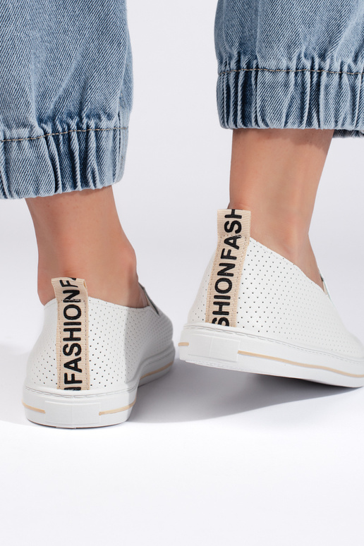 su aužūro elementais Moteriški batai...