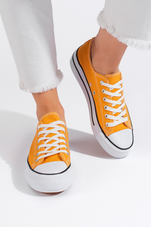 geltonos spalvos   Moteriški batai