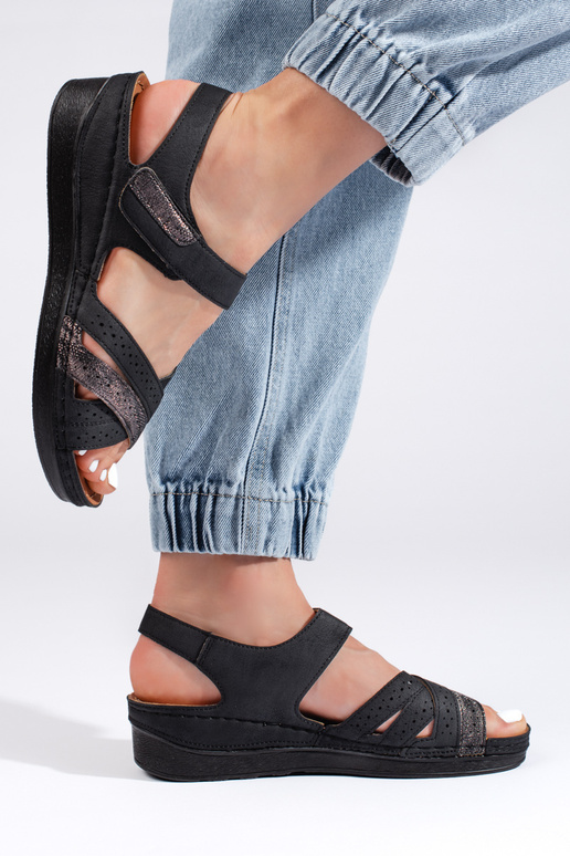 juodos spalvos sandalai juodos spalvos sandalai