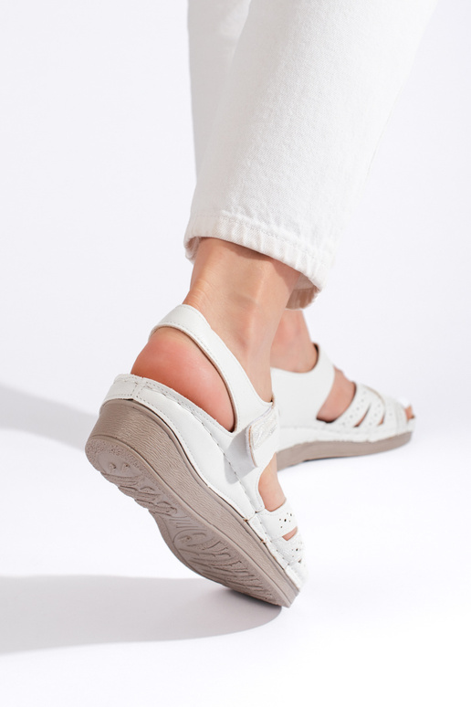 baltos spalvos sandalai baltos spalvos sandalai