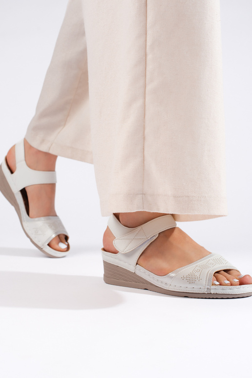 baltos spalvos sandalai baltos spalvos sandalai