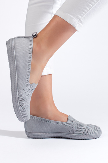 pilkos spalvos  slip on 2
