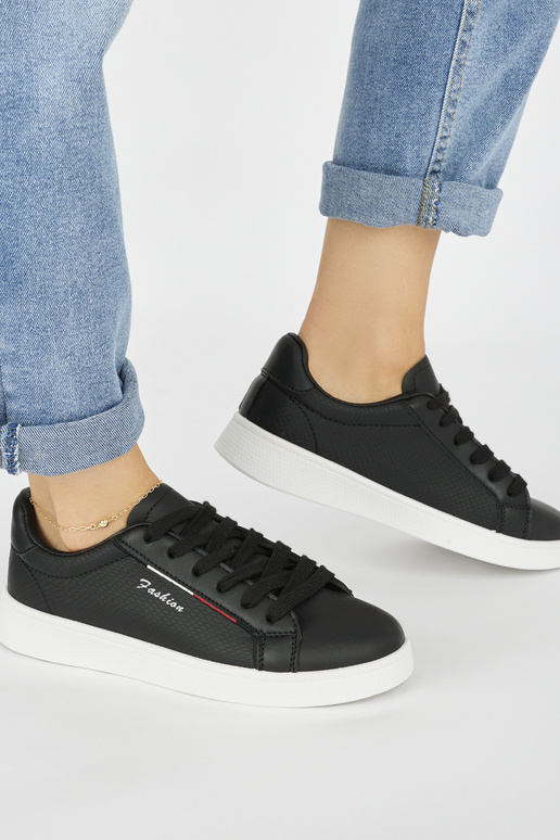 juodos spalvos klasika sportiniai batai