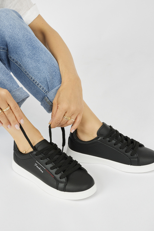 juodos spalvos klasika sportiniai batai