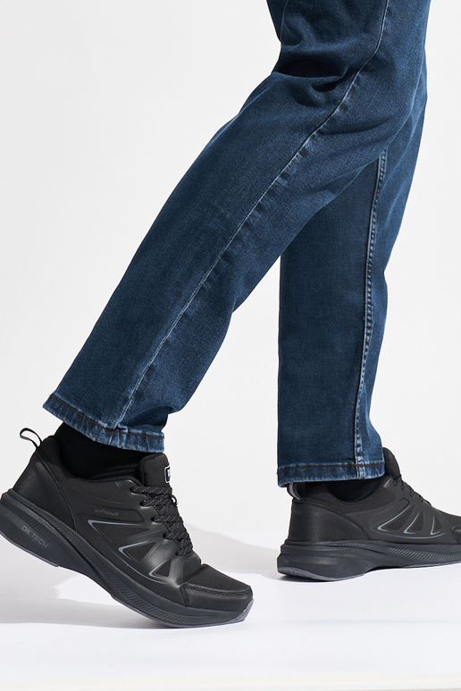 juodos spalvos vyrų sportiniai batai