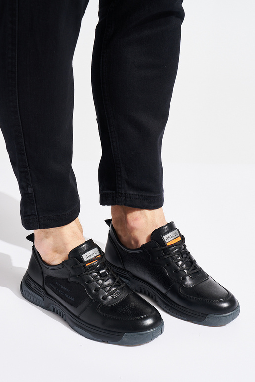 juodos spalvos sportiniai batai vyrų