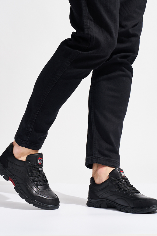 juodos spalvos sportiniai batai vyrų