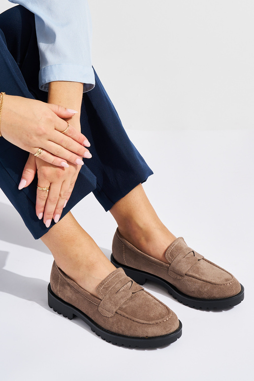 BezoĮe iš zomšos moteriški mokasinai BezoĮe iš zomšos moteriški mokasinai