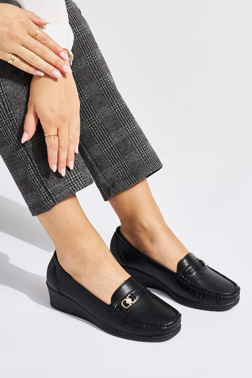 juodos spalvos moterų mokasinai su...