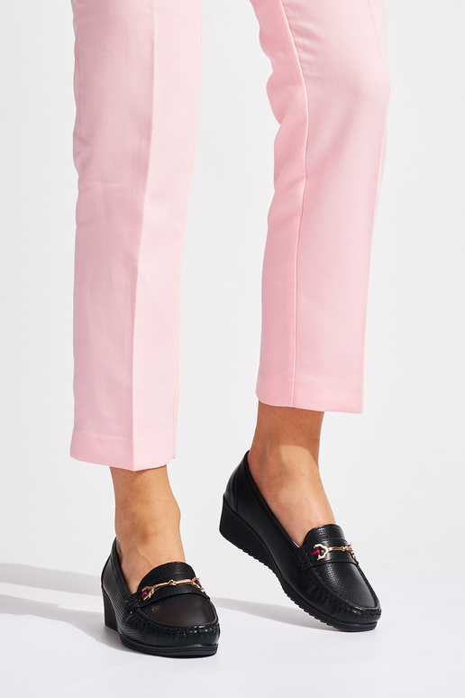 juodos spalvos mokasinai ant platformos juodos spalvos mokasinai ant platformos