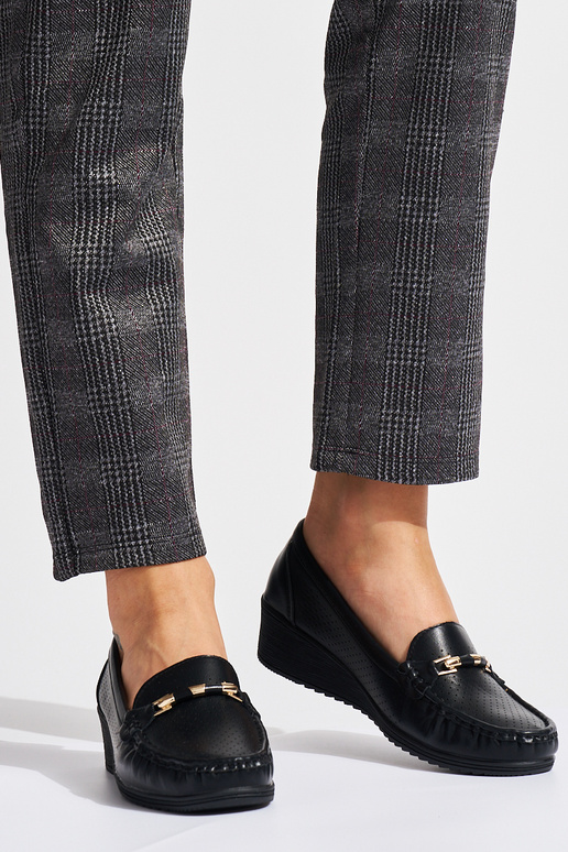 juodos spalvos ažūriniai mokasinai...