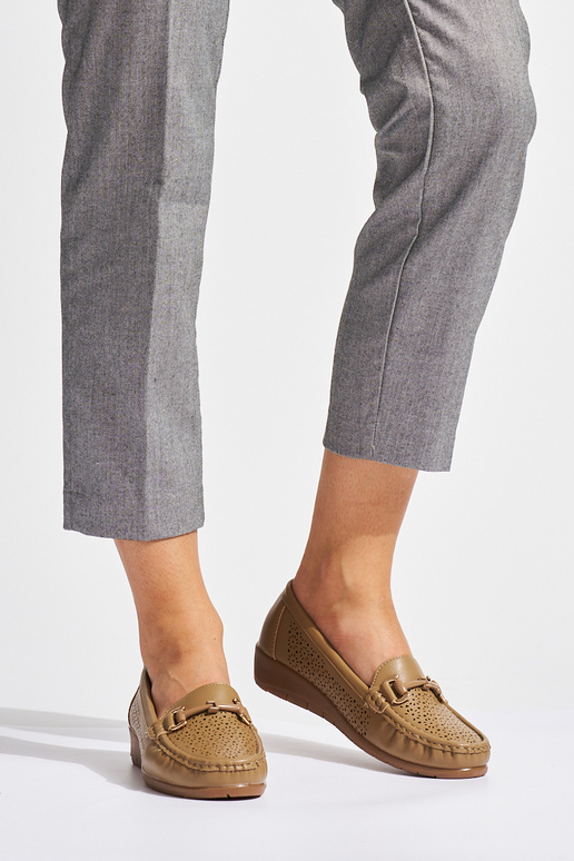 smėlio spalvos ažūriniai mokasinai...