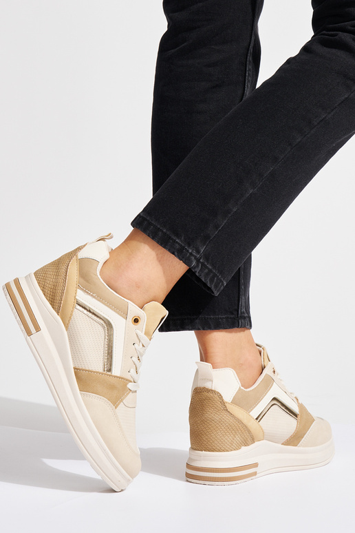 Moteriškas smėlio spalvos Sneakers...