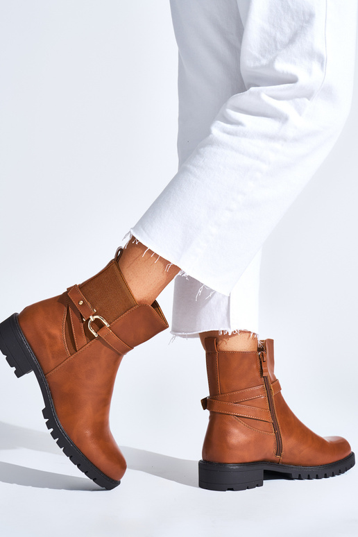 rudos spalvos moteriški batai su... rudos spalvos moteriški batai su...