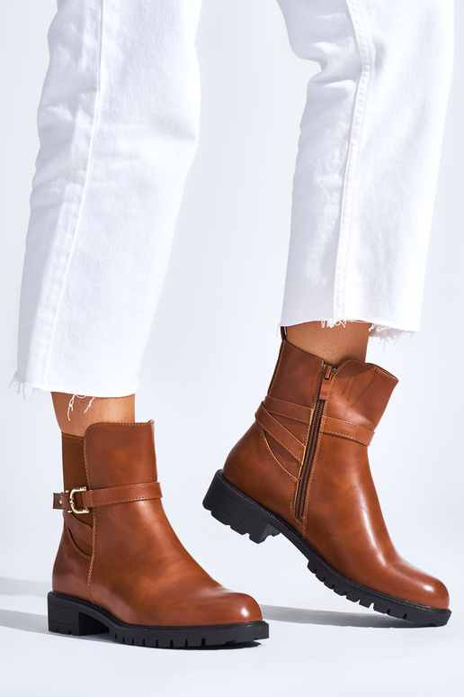 rudos spalvos moteriški batai su... rudos spalvos moteriški batai su...