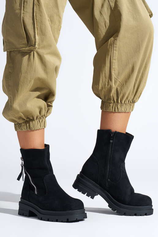 Juodos spalvos moteriški batai