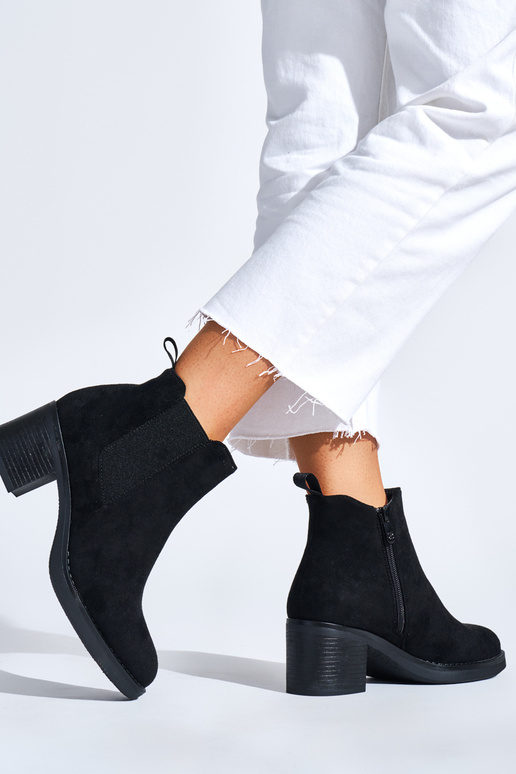 juodos spalvos klasika moteriški...