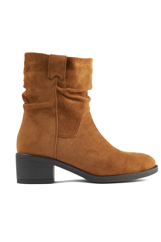 rudos spalvos kaubojiško stiliaus batai