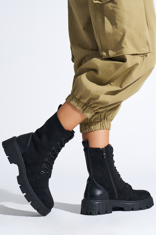 juodos spalvos suvarstytas moteriški...