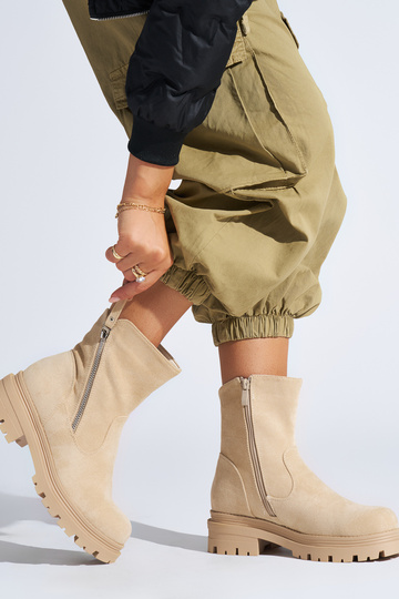 Rudos spalvos moteriški... 2