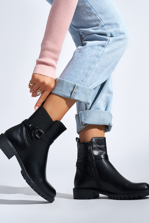 juodos spalvos moteriški batai su... juodos spalvos moteriški batai su...