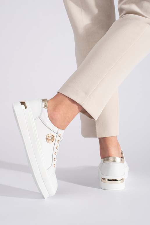 baltos spalvos oda Sneakers modelio...